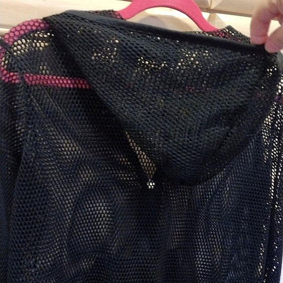 💥 Black Fishnet Hoodie - Picture 5 of 6